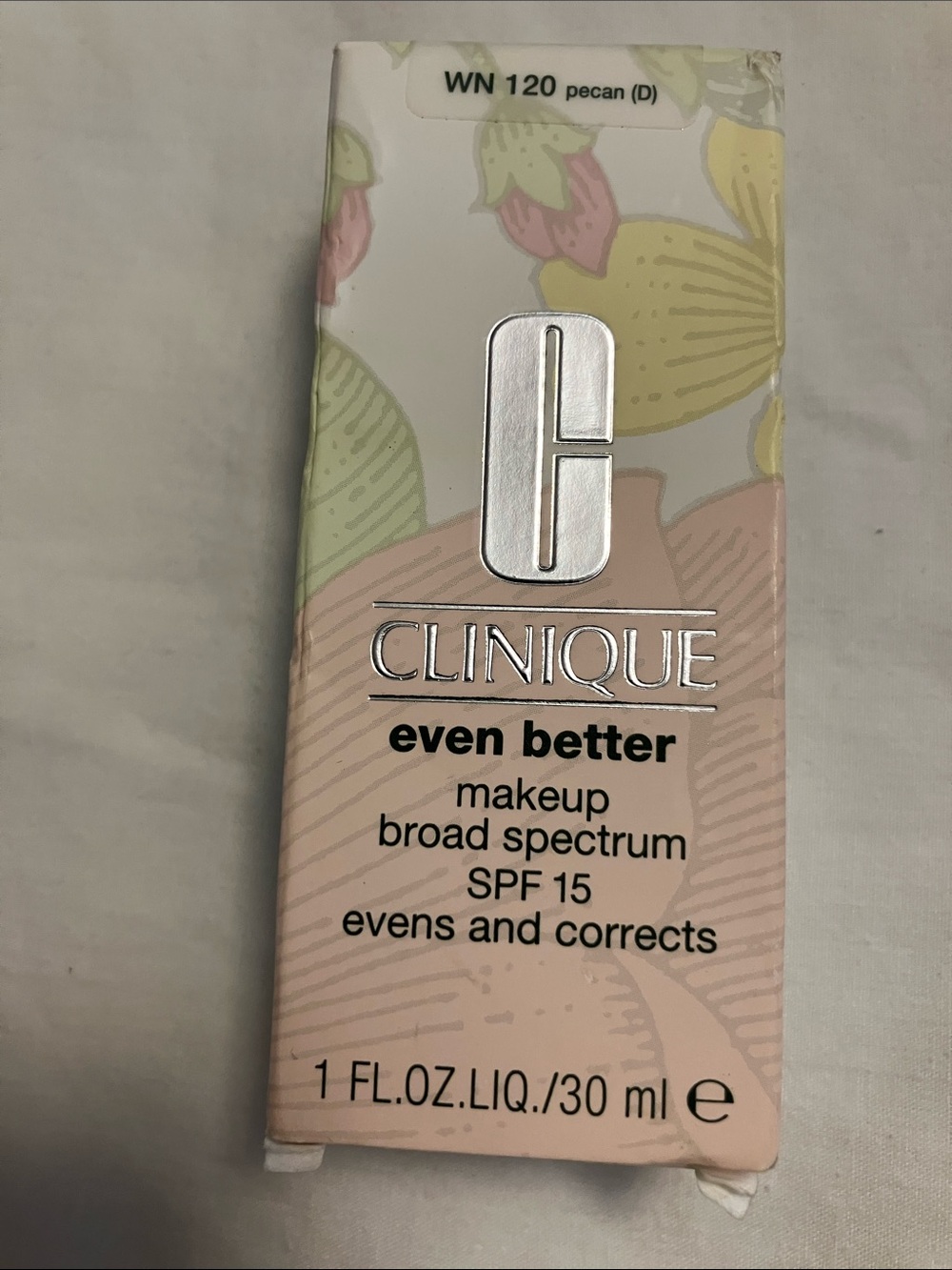 NIB Clinique Even Better Makeup SPF 15 - Pecan (WN 120)